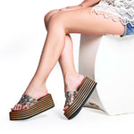 Phoebe Flatform Sandals