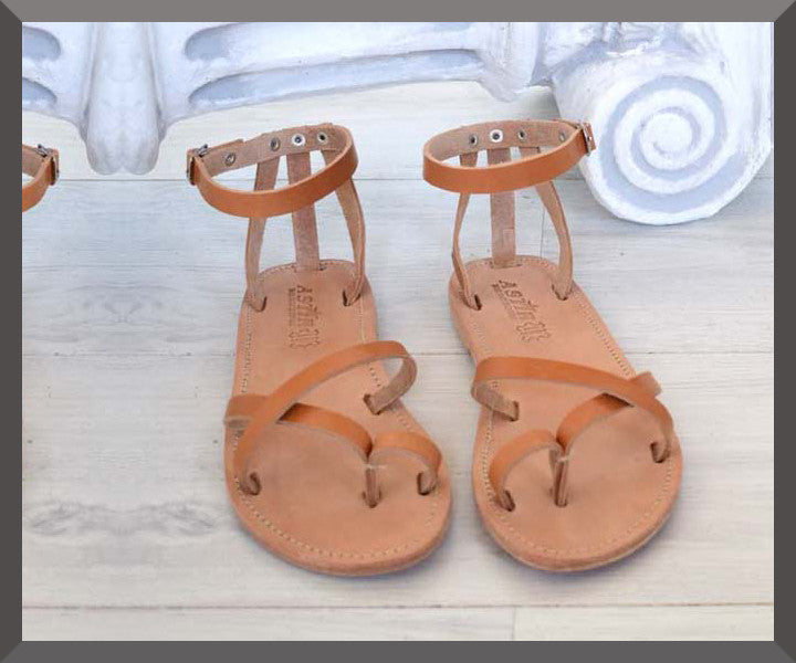 Seirina Women Sandals